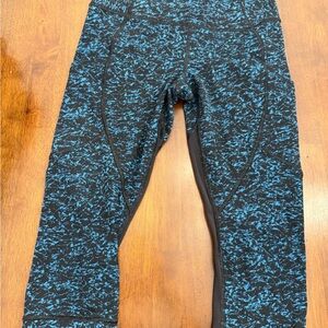 Lululemon Athletica Black and Blue Patterned Leggings